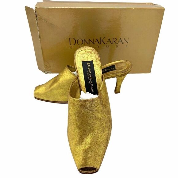 Donna Karan DKNY Gold Leather Peep Toe Slide Mule Pumps Heels Size 5.5 Pre-owned - Picture 2 of 11